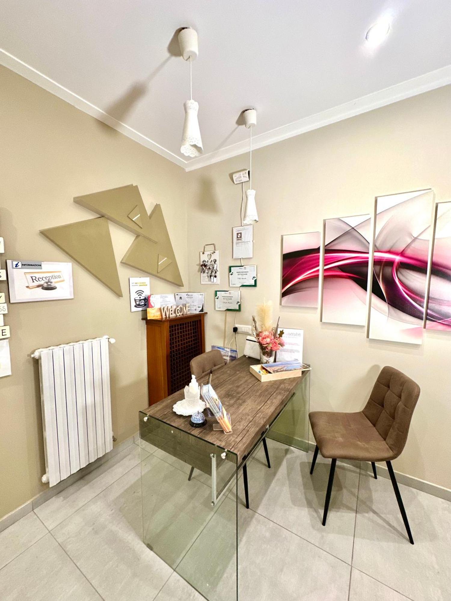 Tuttoincentro Bed and Breakfast Salerno Eksteriør billede