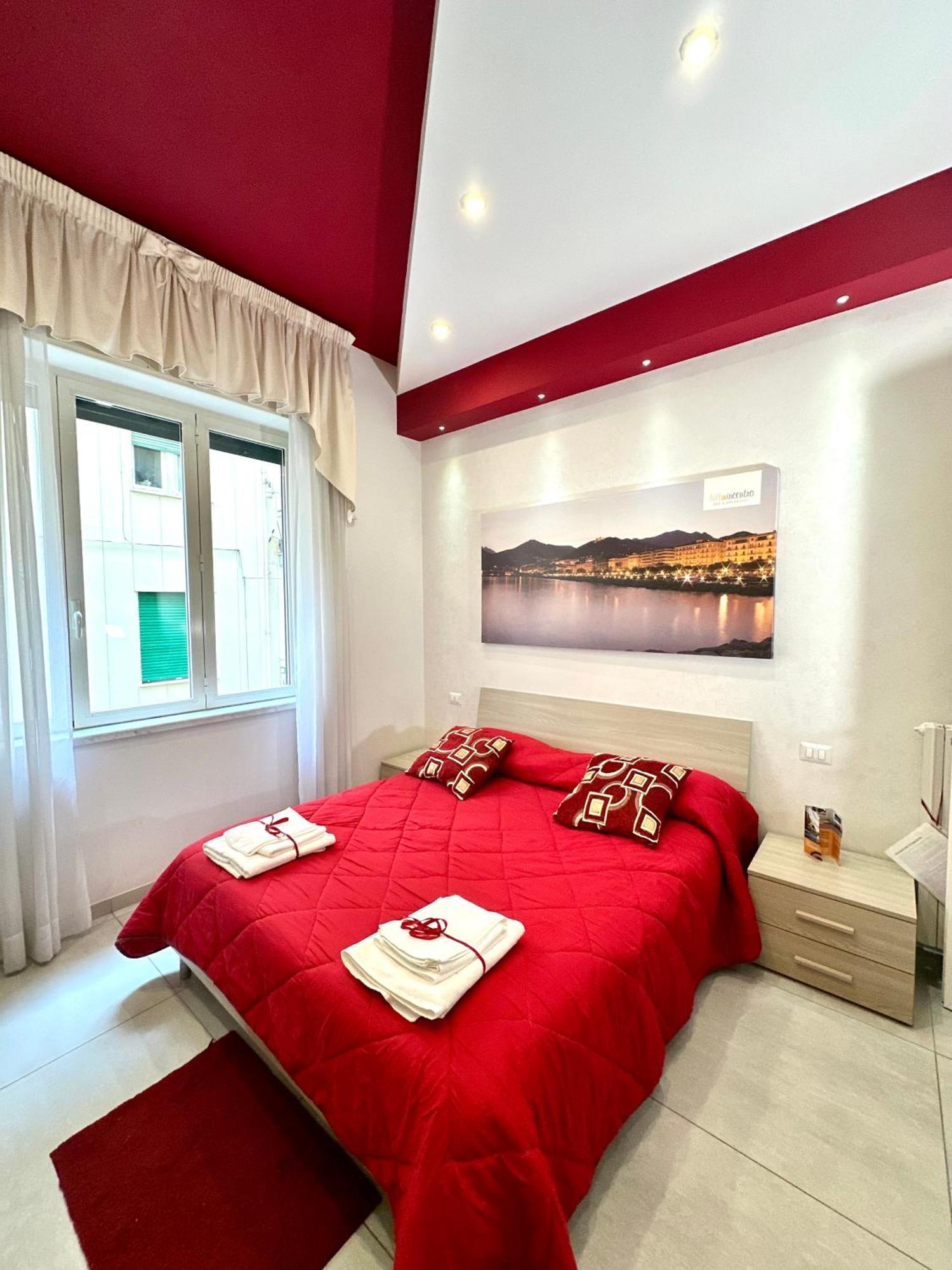 Tuttoincentro Bed and Breakfast Salerno Eksteriør billede